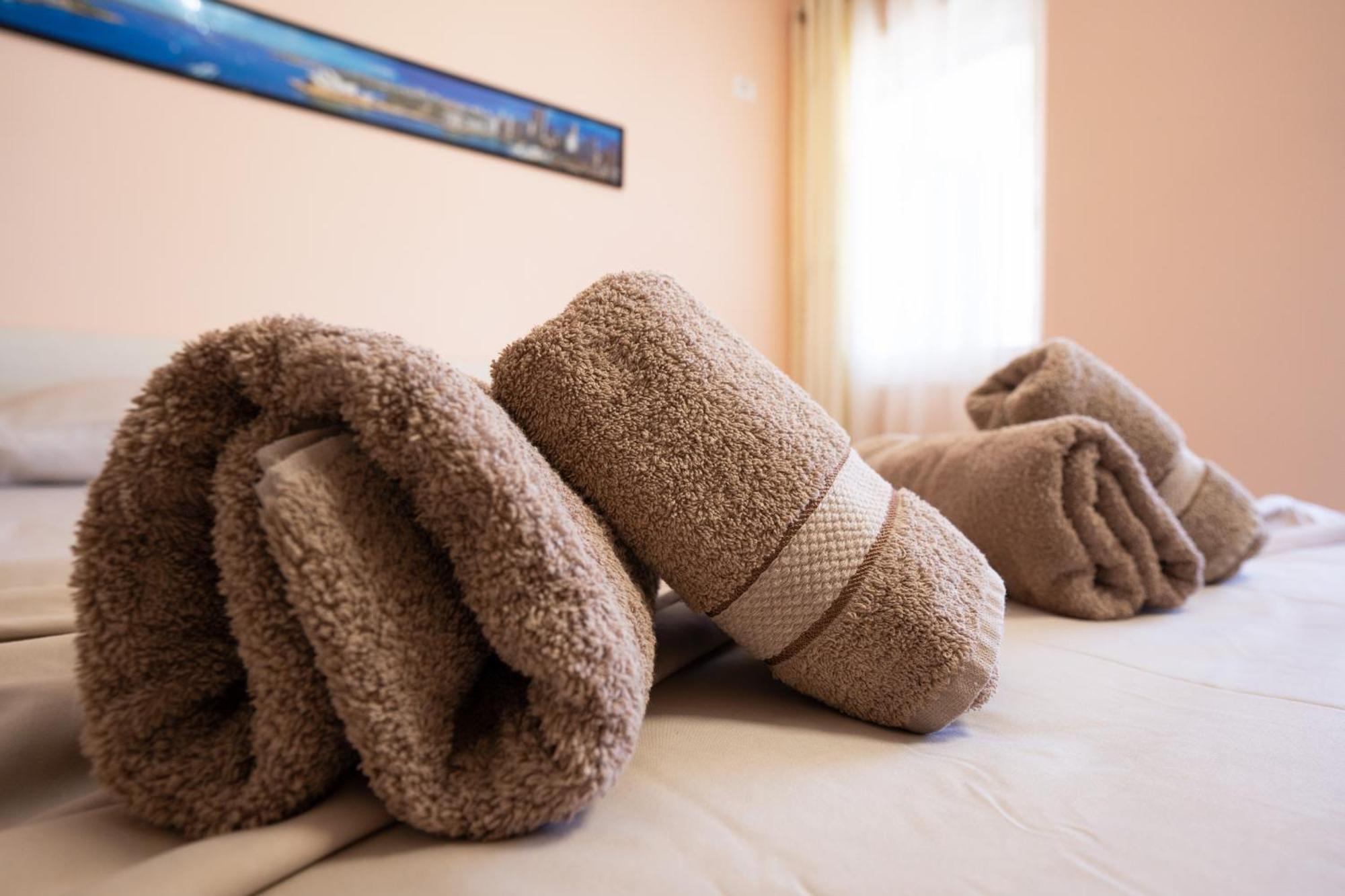 Sea View-apartment On The - Durrs2 Дуррес