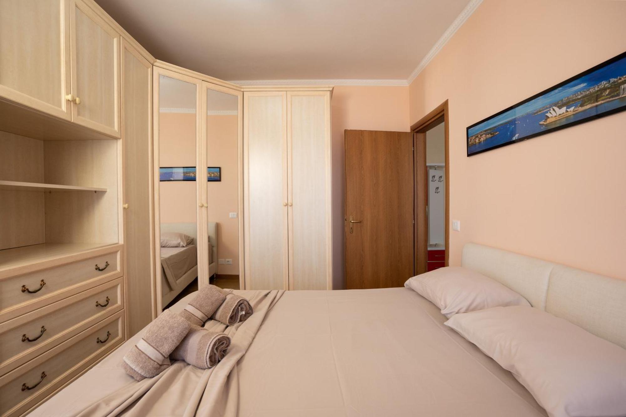 Sea View-apartment On The - Durrs2